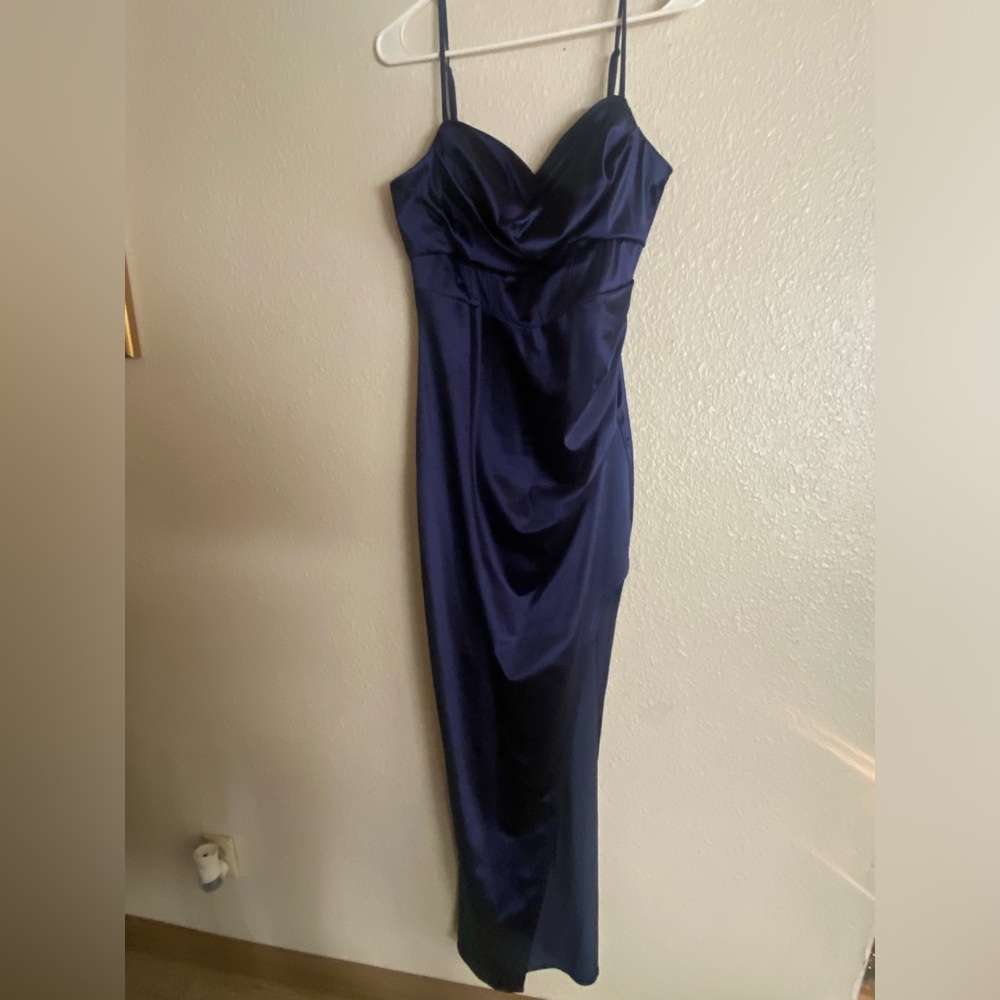 Dark blue Windsor dress 👗